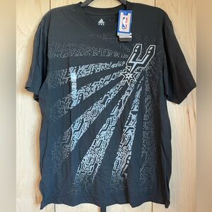 Brand new Adidas Black Graphic Men's NBA Spurs Shirt
